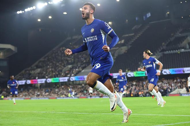 [中超]卡扎伊什维利一挑二 左脚兜射半场戴帽