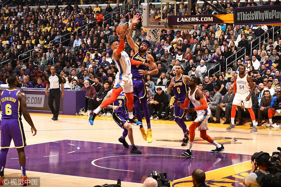 篮球——CBA常规赛：青岛国信制药胜宁波町渥.