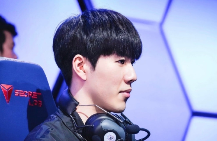 选手角逐荣 选手角逐荣