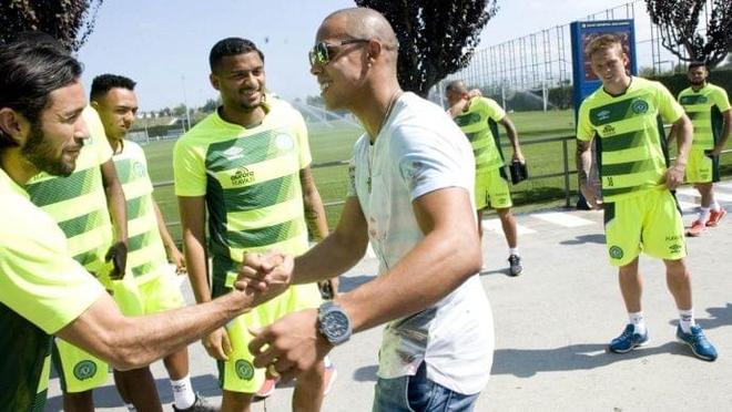 也让外界对 也让外界对