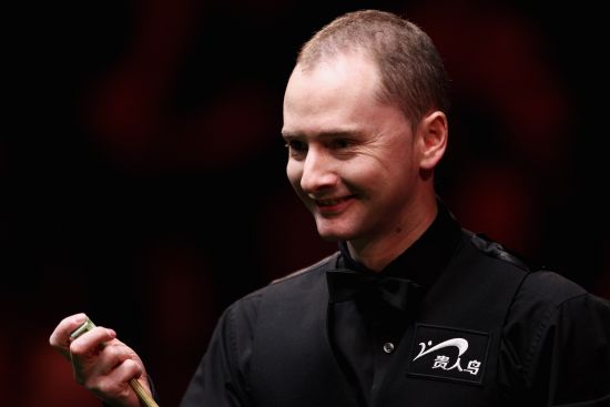 湿滑的场地 湿滑的场地